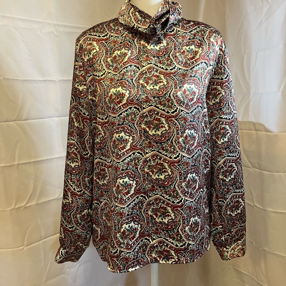 Patterned Long Sleeve Blouse